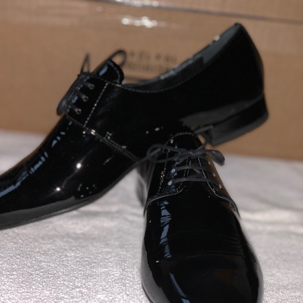 Prada Patent Leather Oxfords sz 39